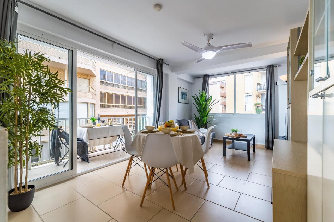 Fuengirola Paseo Maritimo Deluxe Apartment By The Beach Buitenkant foto